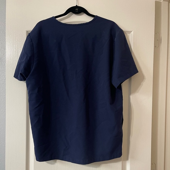 Figs Men’s xL Navy Top - Picture 2 of 3